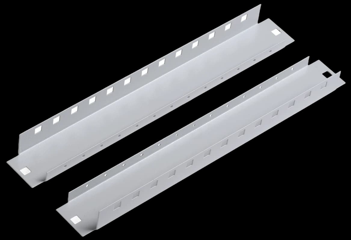 YKV10-UV-1750 Уголок вертикальный 1750 TITAN