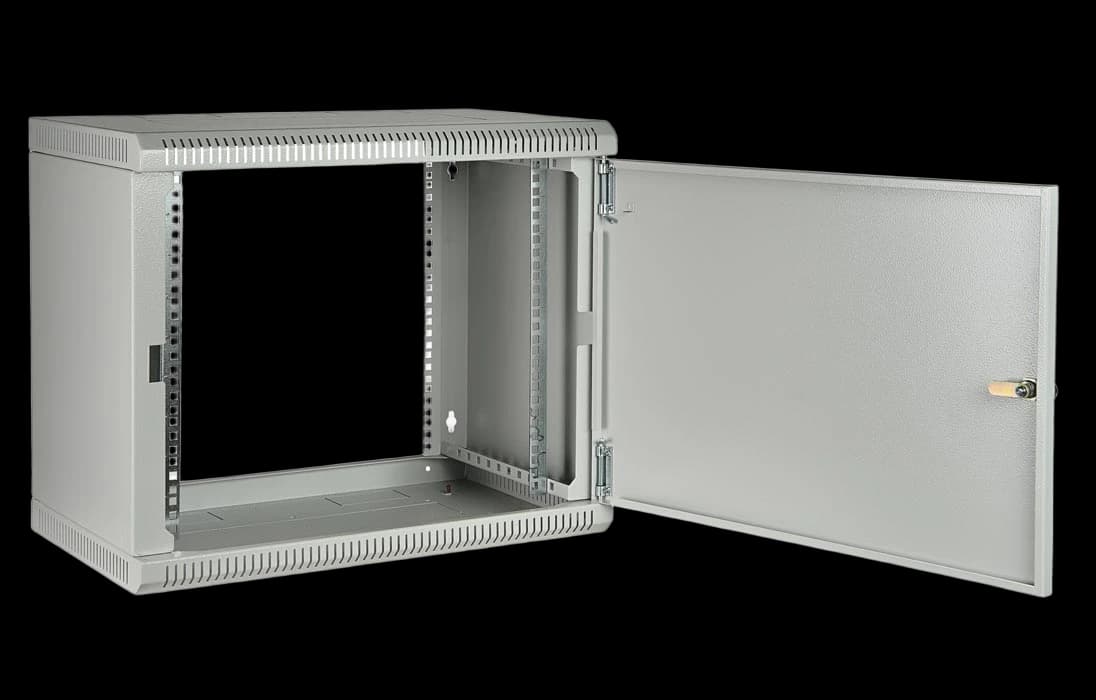 Шкаф телекоммуникационный настенный разборный 19”,18U(600x650), ШТ-НСр-18U-600-650-М дверь металл ССД