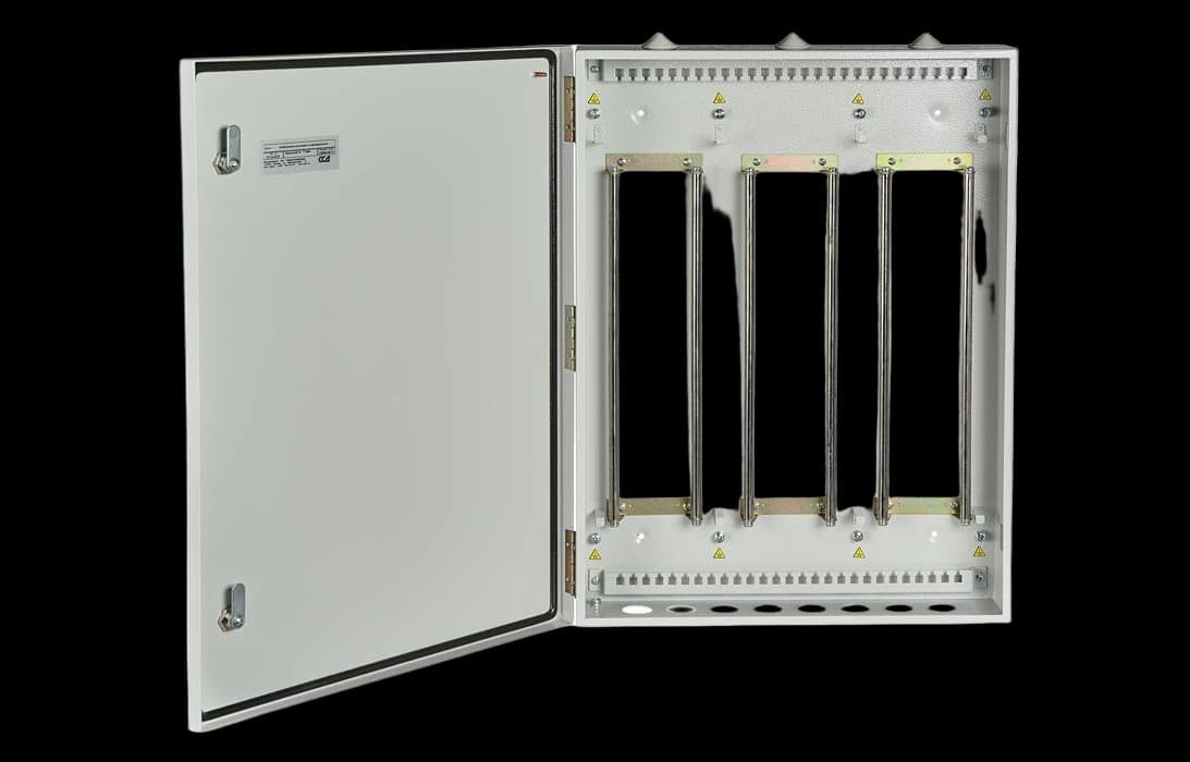 Шкаф распределительный телефонный настенный ШРН-В/450(пустой) ССД