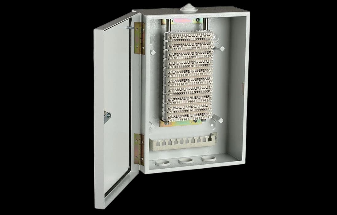 Шкаф ШРН-В/100-Р, плинт ПВТ-10Р-5е ССД