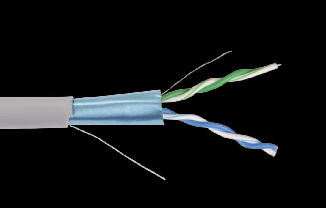 LC1-C5E02-311 ITK Кабель связи витая пара F/UTP, кат.5E 2х2х24AWG solid, PVC, 500м, серый