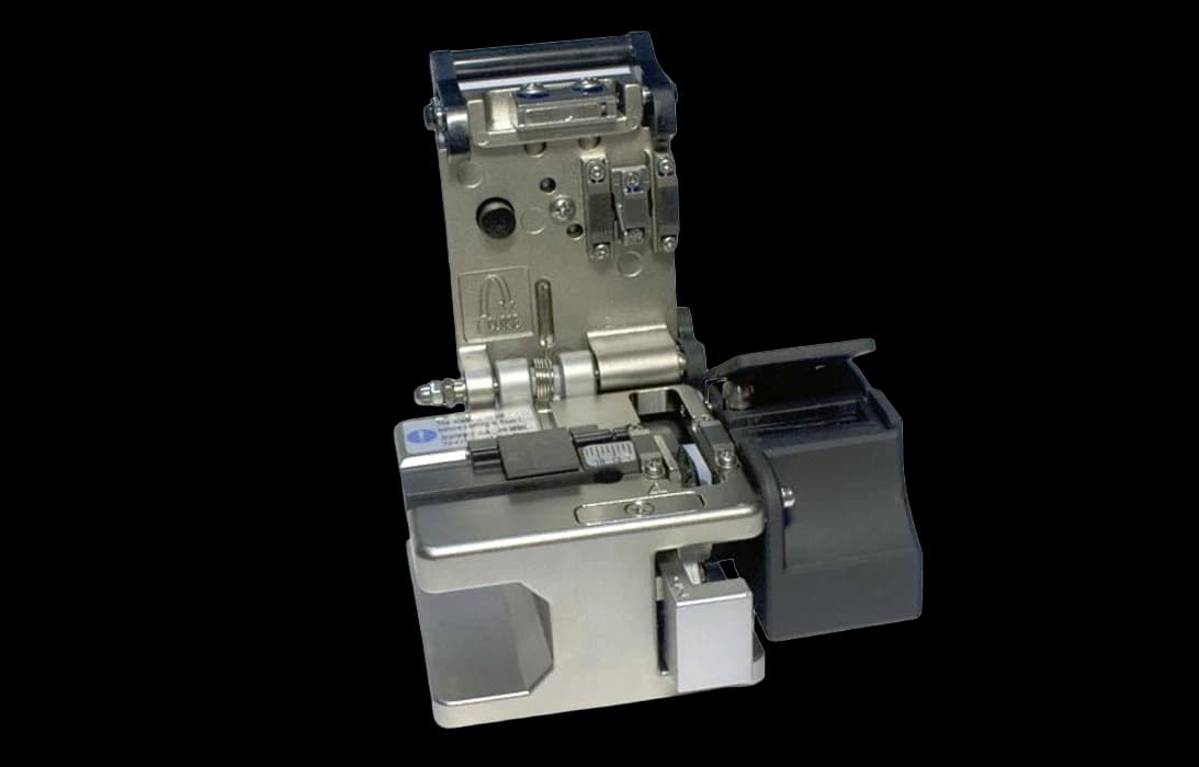 KIWI-6231 Скалыватель оптический