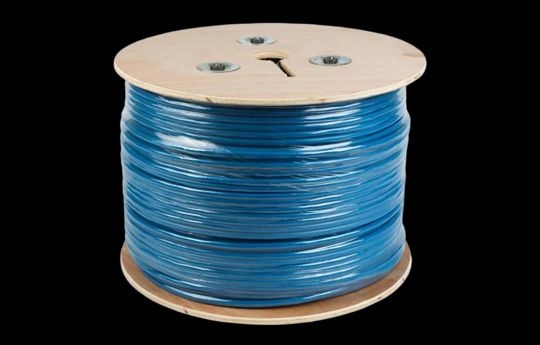 01-0147 REXANT Кабель витая пара FTP 4PR 23AWG, CAT6 (бухта 305 м)