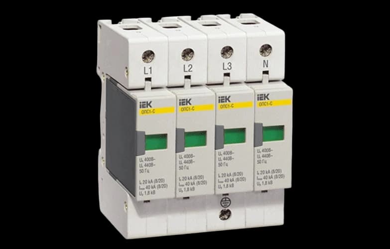 MOP20-4-C Огр-ль имп. перенапр. ОПС1-C 4P In=20kA Un=400B Im=40kA ИЭК