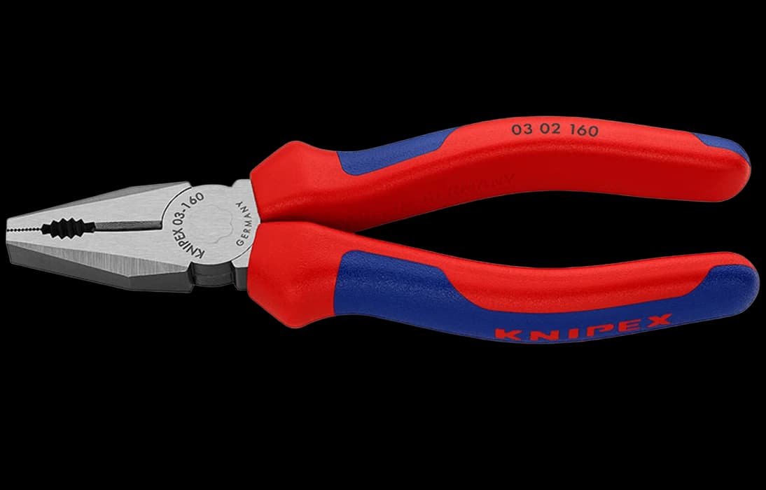 KN-0302160 Плоскогубцы комбинированные, 160 мм, фосфатированные, 2-комп ручки