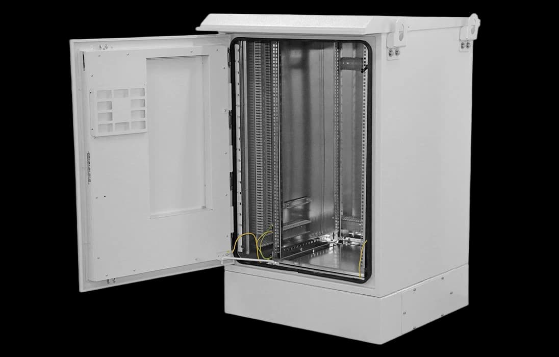 Дорожный коммутационный шкаф ДКШ-02.003.1.С.К