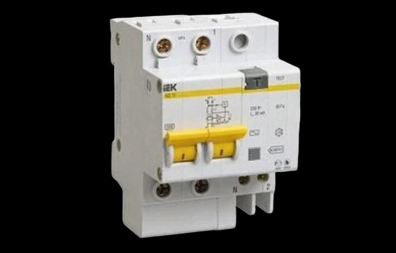 MAD10-2-016-C-030 Диф.автомат АД12 2Р 16А  30мА ИЭК