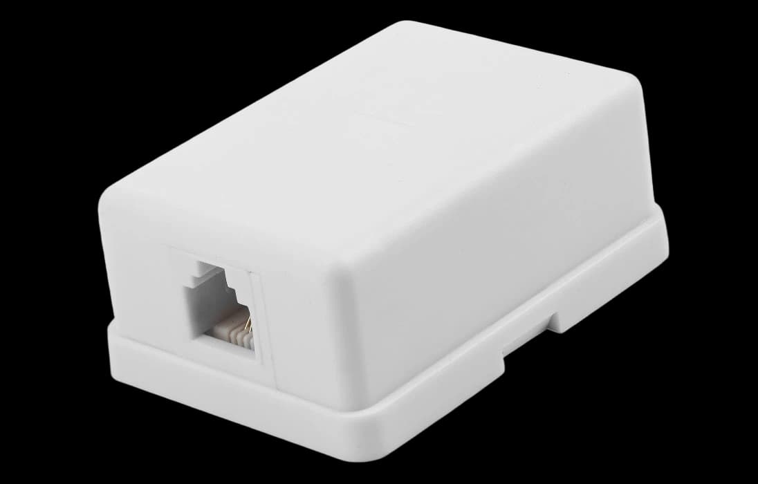 03-0001 Розетка телефонная RJ-14 6P4C открытой проводки