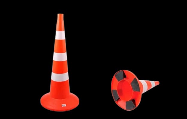 Конус сигнальный КС 3.4.0 с 3 белыми полосами и утяжелителем