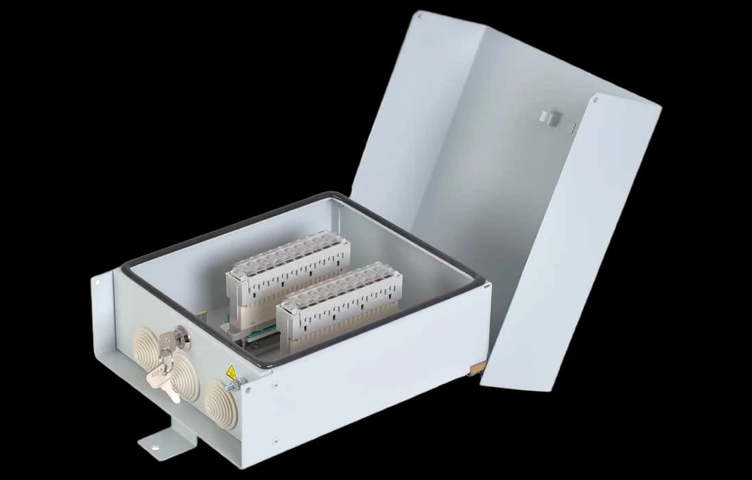 Ящик кабельный ЯКГ-20-Р, 2 Плинта с винтовыми клеммами, с магазином защиты ССД